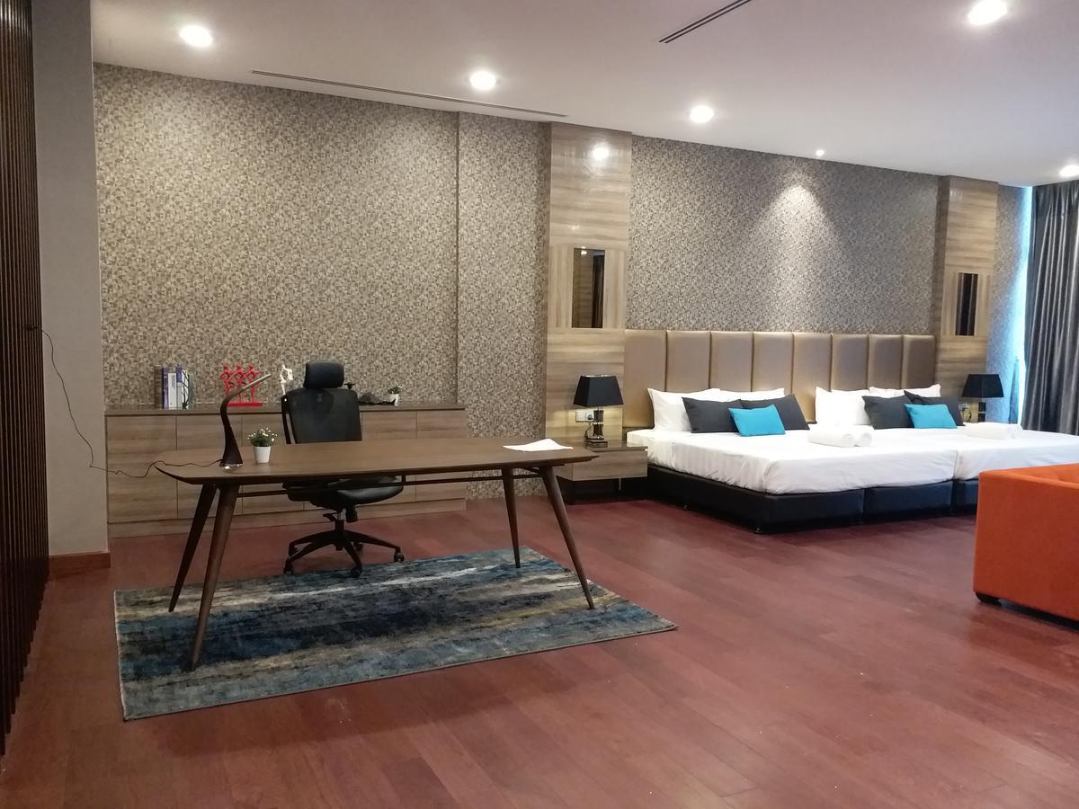 Jb City Paragon Serviced Apartment 조호르 바루 외부 사진